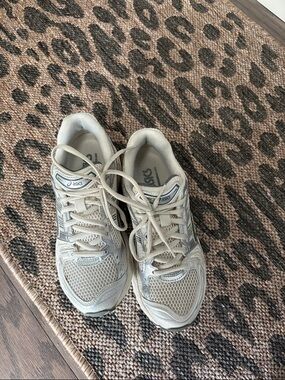 ASICS Women's Running Sneakers in Light Beige and Silver Accents